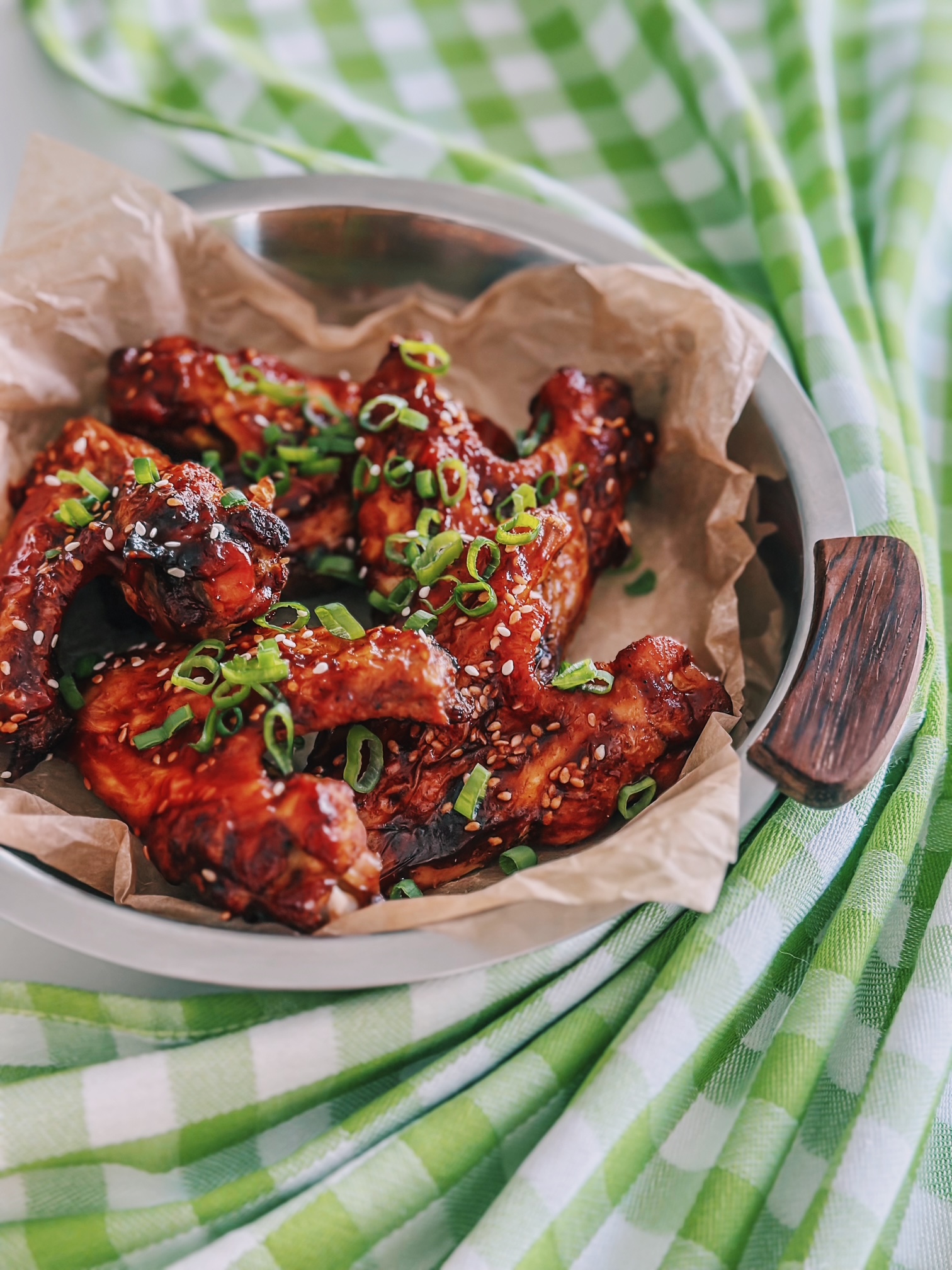 Mama Brown’s sticky hotwings graphic